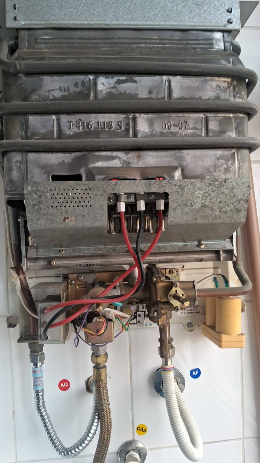 Instalação de fogão a gás na cozinha - V8 Aquecedores Rio de Janeiro